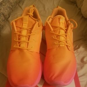 Women's 9.0 nike rosherun